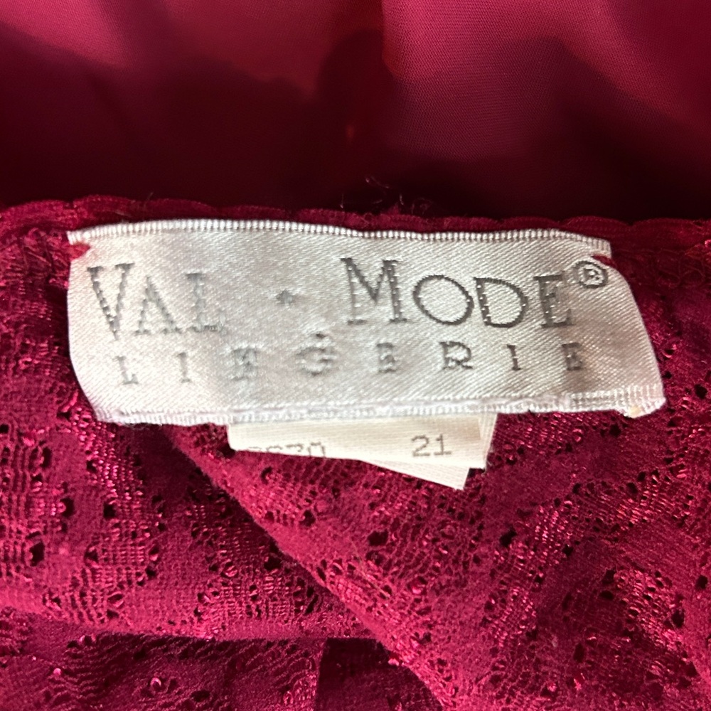VINTAGE VAL MODE 90s Romantic Lace Basque Waist Red Slip Dress Valentines Size S - Picture 2 of 15